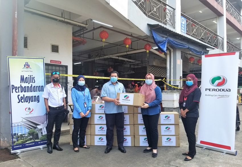 Perodua sumbang 10,000 pelindung muka buatan sendiri kepada masyarakat di Hulu Selangor, Selayang 1152999