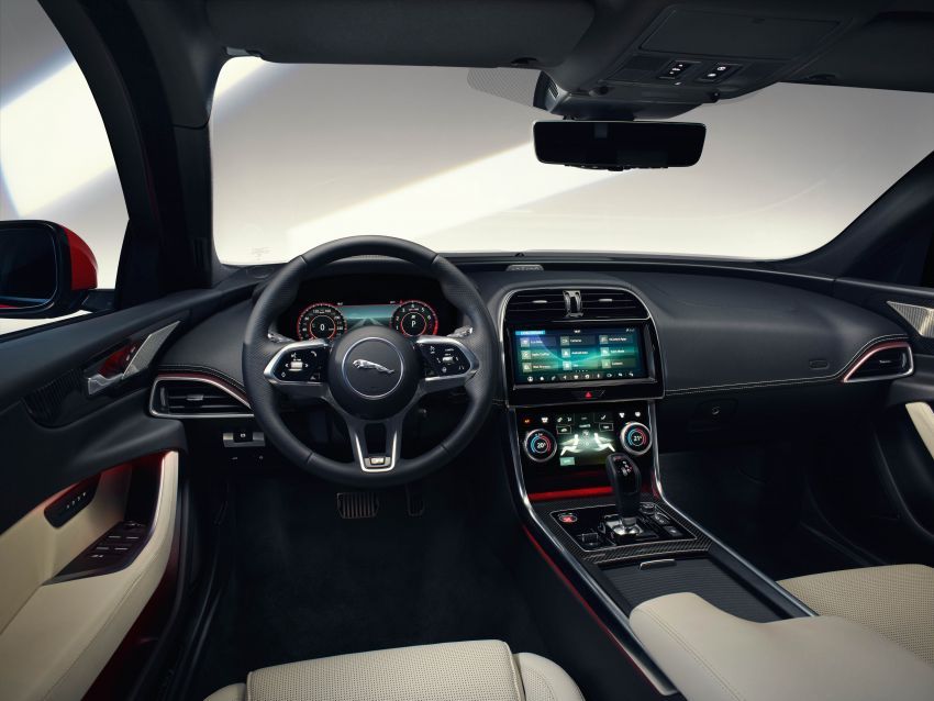 Jaguar XE <em>facelift</em> kini di M’sia — R-Dynamic 2.0L, 300 PS, RM396k dengan pengecualian cukai jualan 50% 1166892