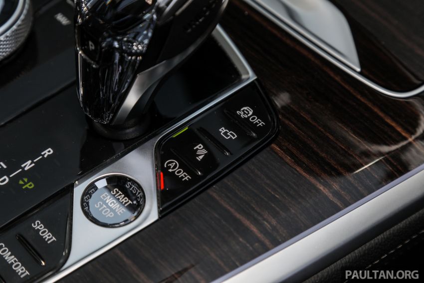 GALLERY: G07 BMW X7 xDrive40i Design Pure Excellence – the flagship X SUV model; from RM862k 1168534