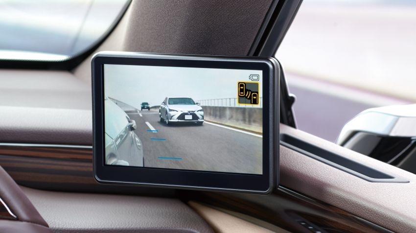 Lexus ES 2020 di Jepun — bateri lithium-ion, ciri keselamatan dipertingkat, Apple CarPlay, Android Auto 1156951