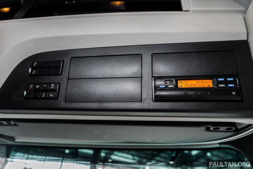 Mercedes-Benz Actros 2020 dilancarkan di Malaysia — AEB, kawalan melayar adaptif, skrin sentuh pada lori 1156211