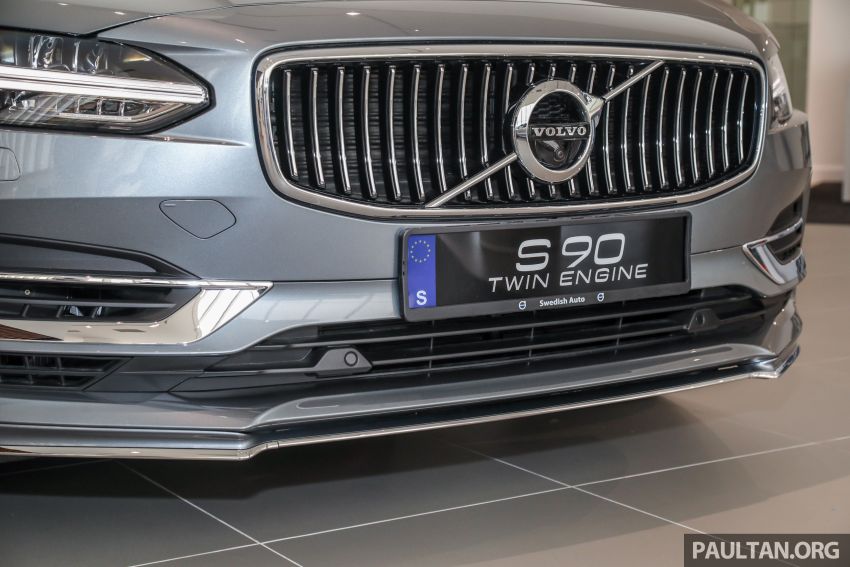 Volvo S90 T8 Special Edition – T8 Inscription with bodykit, 20-inch wheels worth RM35k, same price 1162370