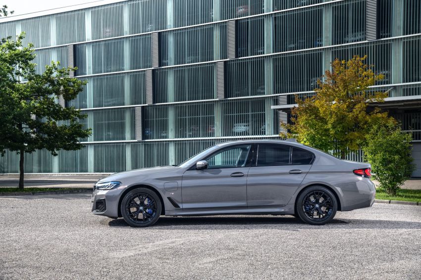 BMW 545e xDrive G30 2021 – PHEV BMW paling pantas dengan 394 PS, 600 Nm, 0-100 km/j 3.4 saat 1157827