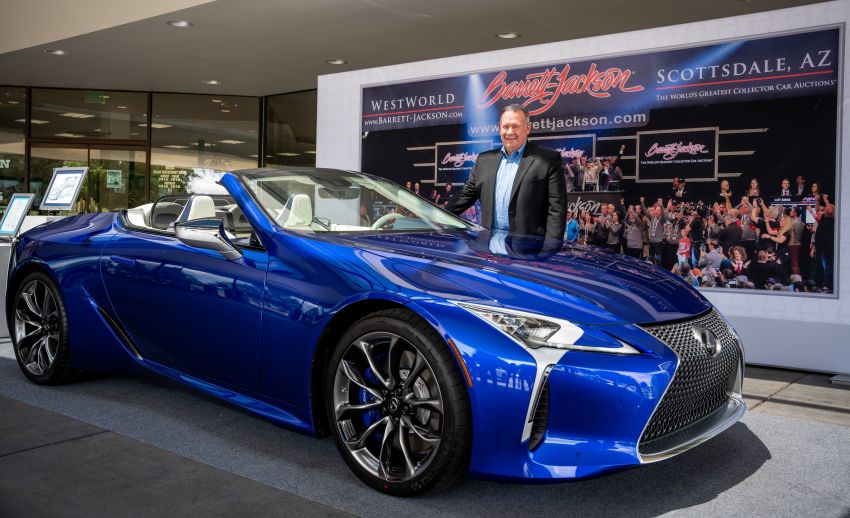 First Lexus LC 500 Convertible delivered to auction winner in the US – USD2 million to go to two charities 1156685