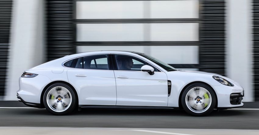 2020 Porsche Panamera facelift – 630 PS/820 Nm Turbo S; PHEV 4S E-Hybrid with 54 km electric range 1167174