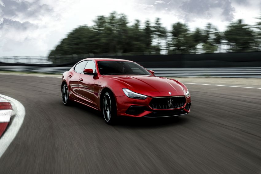 Maserati lancar versi Trofeo bagi Ghibli dan Quattroporte – 3.8L Ferrari V8; 580 PS/730 Nm 1158233