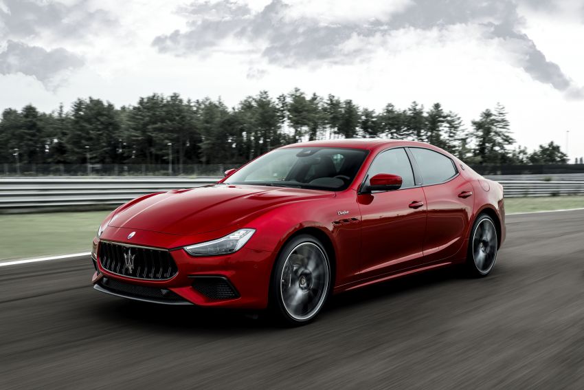 Maserati lancar versi Trofeo bagi Ghibli dan Quattroporte – 3.8L Ferrari V8; 580 PS/730 Nm 1158238