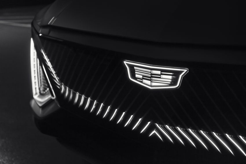 Cadillac Lyriq EV crossover – 480 km battery range, single and dual motor layouts; 33-inch LED display 1156762