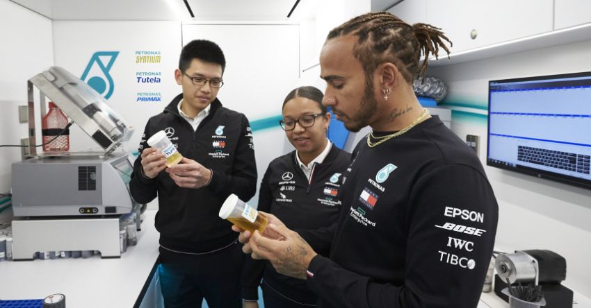 Petronas Trackside Fluid Engineers – we talk to En De Liow and Stephanie Travers about Formula 1 in 2020 1163513