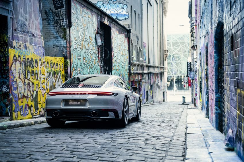 Porsche 911 Carrera S pays tribute to 1965 model 1163239