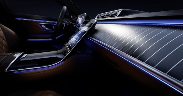W223 Mercedes-Benz S-Class – interior gets revealed