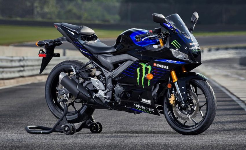 2021 Yamaha YZF-R3 in new teal and MotoGP livery 1174184