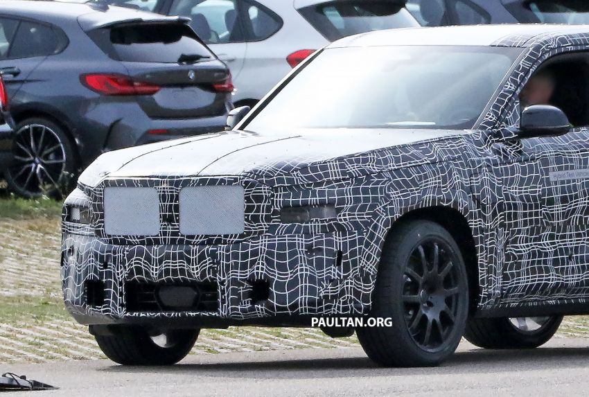 SPYSHOTS: BMW X8 sighted – a chopped-roof X7? 1184356