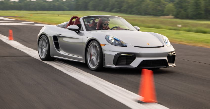 Porsche 718 Spyder driven by 16-year-old Chloe Chambers sets a new vehicle slalom world record 1172287