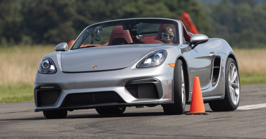 Porsche 718 Spyder driven by 16-year-old Chloe Chambers sets a new vehicle slalom world record 1172288