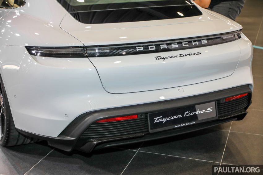 Porsche Taycan tiba di Malaysia – tiga varian, harga RM725k – RM1.2 juta, jarak gerak hingga 464 km 1178563