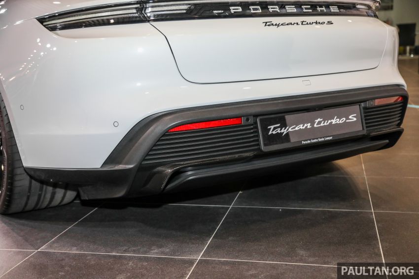 Porsche Taycan tiba di Malaysia – tiga varian, harga RM725k – RM1.2 juta, jarak gerak hingga 464 km 1178574