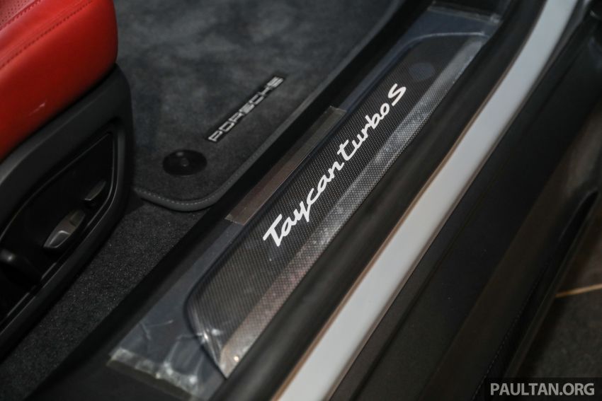 Porsche Taycan tiba di Malaysia – tiga varian, harga RM725k – RM1.2 juta, jarak gerak hingga 464 km 1178633