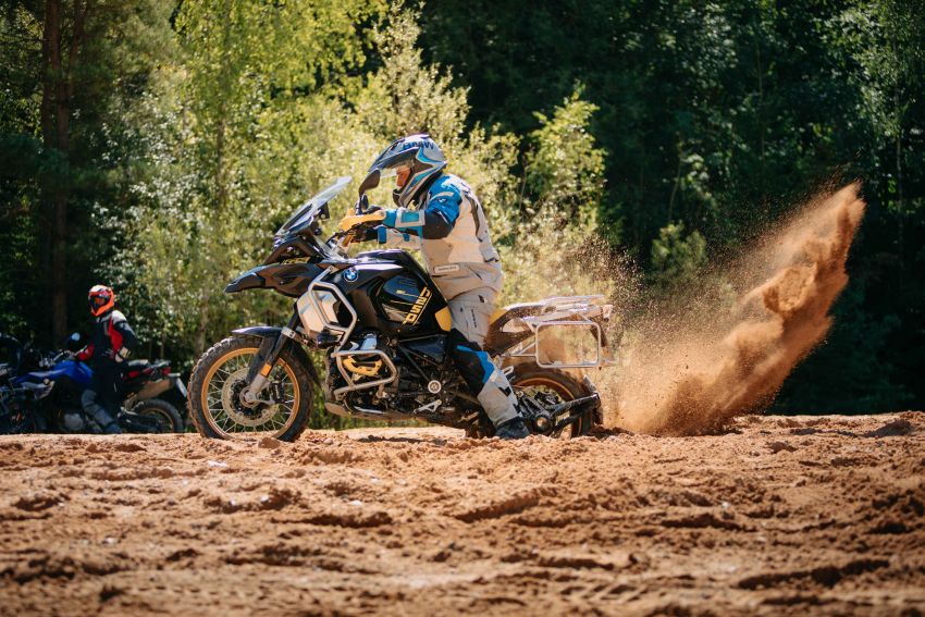 40 years of the BMW GS: 2020 BMW Motorrad 1250 GS and 1250 GS Adventure, 136 hp, 143 Nm torque 1187846
