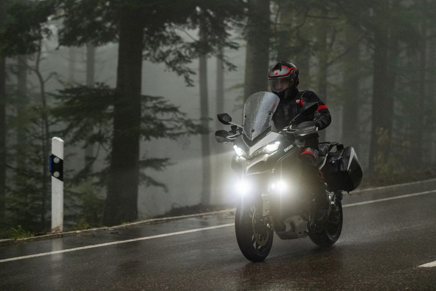Ducati Multistrada V4 akan diperkenal 4 November ini – motosikal pertama guna radar depan dan belakang 1188880