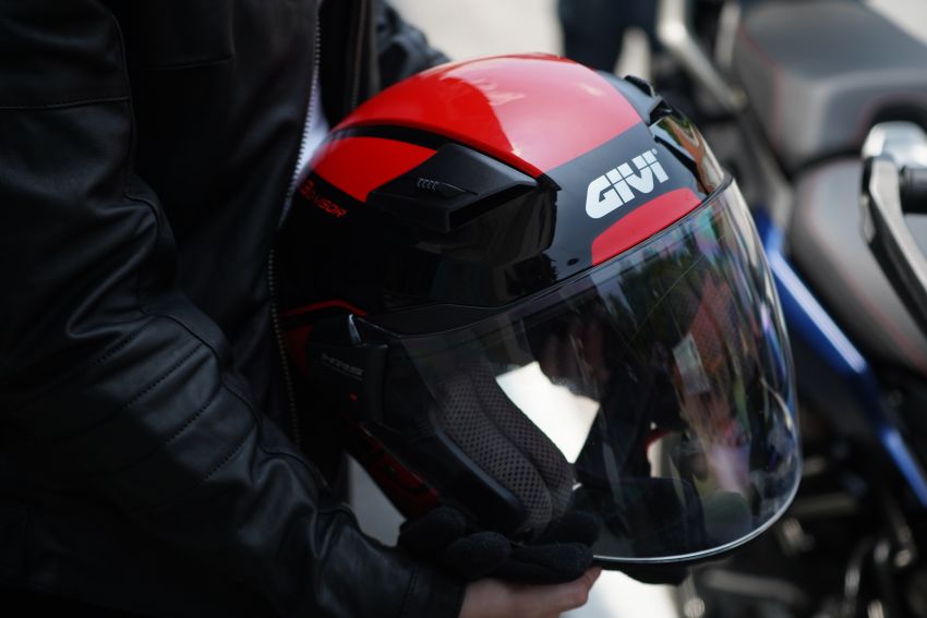 Givi Malaysia introduces M10.1 Acqua and M30.3 D-Visor demi jet helmets, priced from RM230 and RM312 1201828