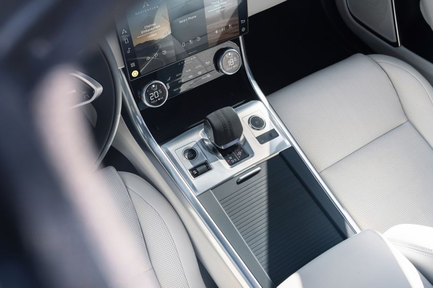 2021 Jaguar XF facelift debuts – new 2.0L mild-hybrid diesel, major interior overhaul; better tech and safety 1188021