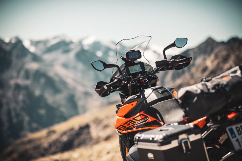 2021 KTM 890 Adventure – lower seat, just as capable 1195694