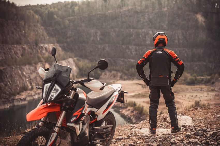 KTM 890 Adventure R dan 890 Adventure R Rally – banyak naik taraf berbanding 790 Adventure, 105 hp 1189606