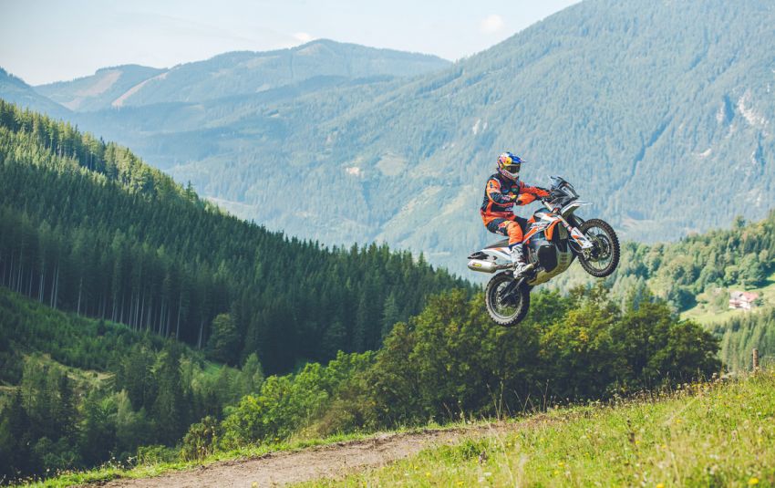 KTM 890 Adventure R dan 890 Adventure R Rally – banyak naik taraf berbanding 790 Adventure, 105 hp 1189609