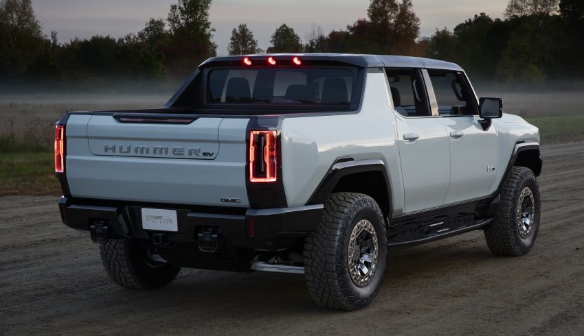 2022 GMC Hummer EV debuts –  three-motor electric pick-up truck with 1,000 hp and 15,591 Nm of torque! 1195980