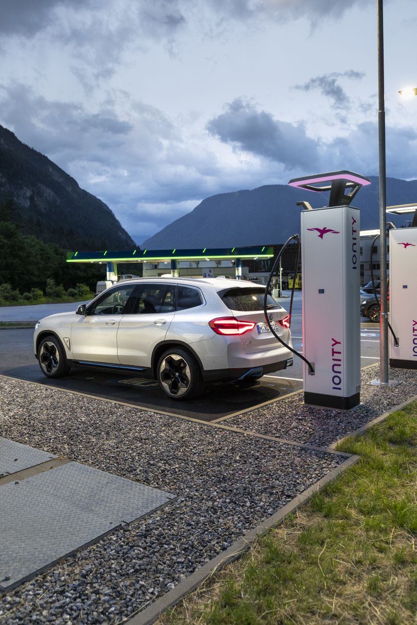 BMW, MINI expand charging options for latest EVs 1193668