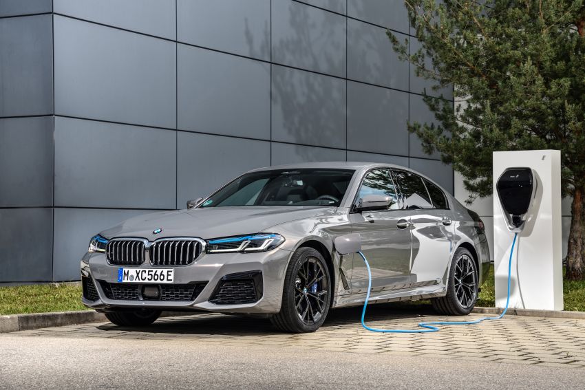 BMW, MINI expand charging options for latest EVs 1193670