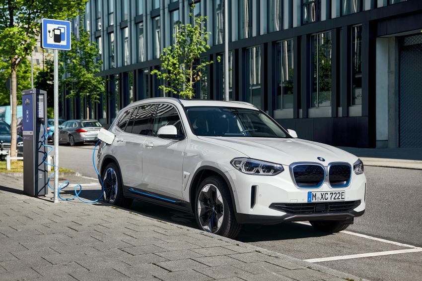 BMW, MINI expand charging options for latest EVs 1193657