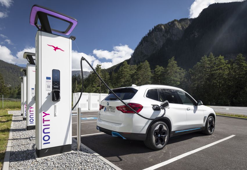 BMW, MINI expand charging options for latest EVs 1193667