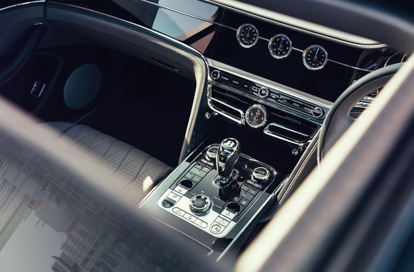 Bentley Flying Spur V8 – limo gets 550 PS 4.0L engine 1193380