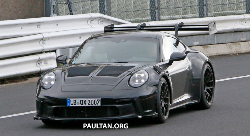 SPIED: 992 Porsche 911 GT3 RS goes track testing 1194362