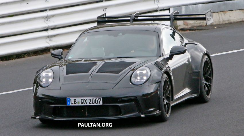 SPIED: 992 Porsche 911 GT3 RS goes track testing 1194363