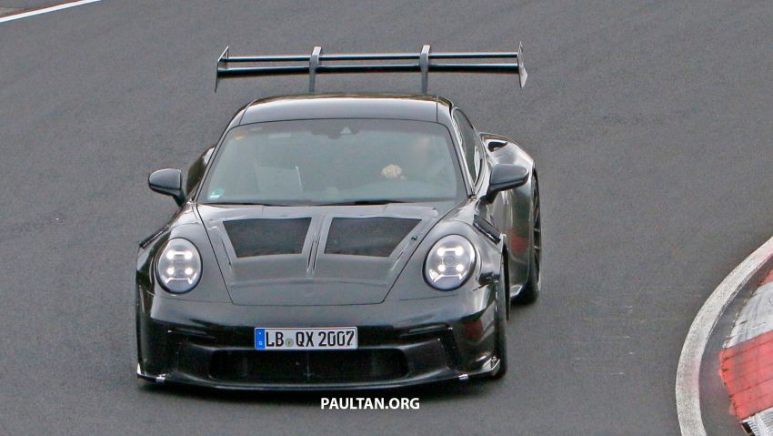 SPIED: 992 Porsche 911 GT3 RS goes track testing 1194365