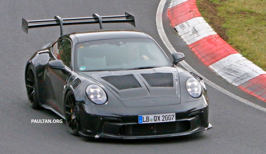 SPIED: 992 Porsche 911 GT3 RS goes track testing 1194367