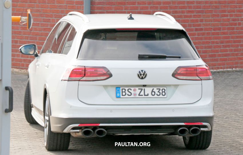 Volkswagen Golf R Mk8 teased ahead of Nov 4 debut 1194259