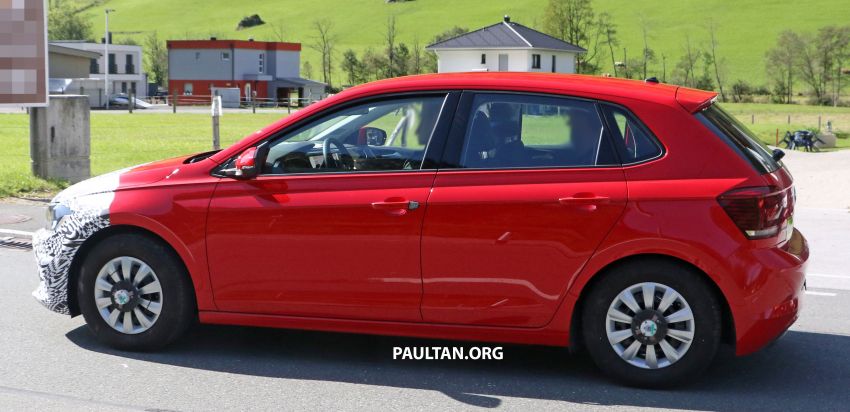 SPYSHOTS: Volkswagen Polo Mk6 facelift seen testing 1190071