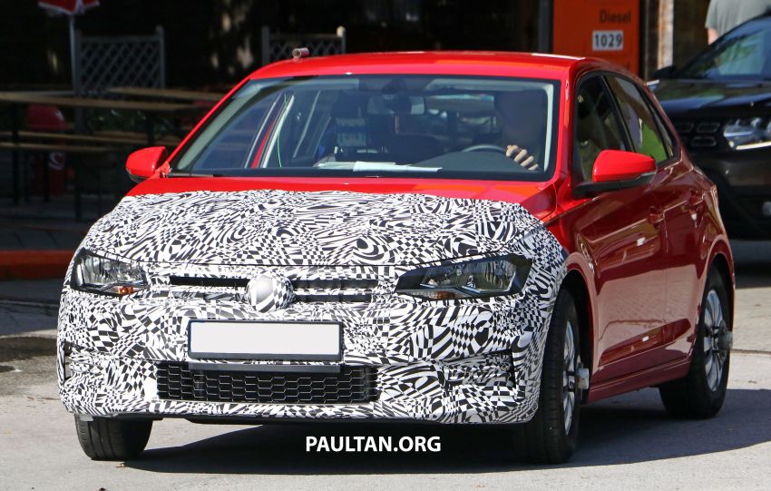 SPYSHOTS: Volkswagen Polo Mk6 facelift seen testing Image #1190066