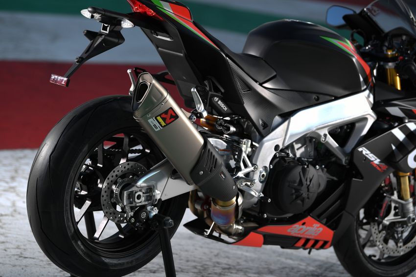 2020 Aprilia RSV4 1100 Factory and Tuono V4 1100 Factory in Malaysia, RM159,900 and RM121,000 Image #1216684