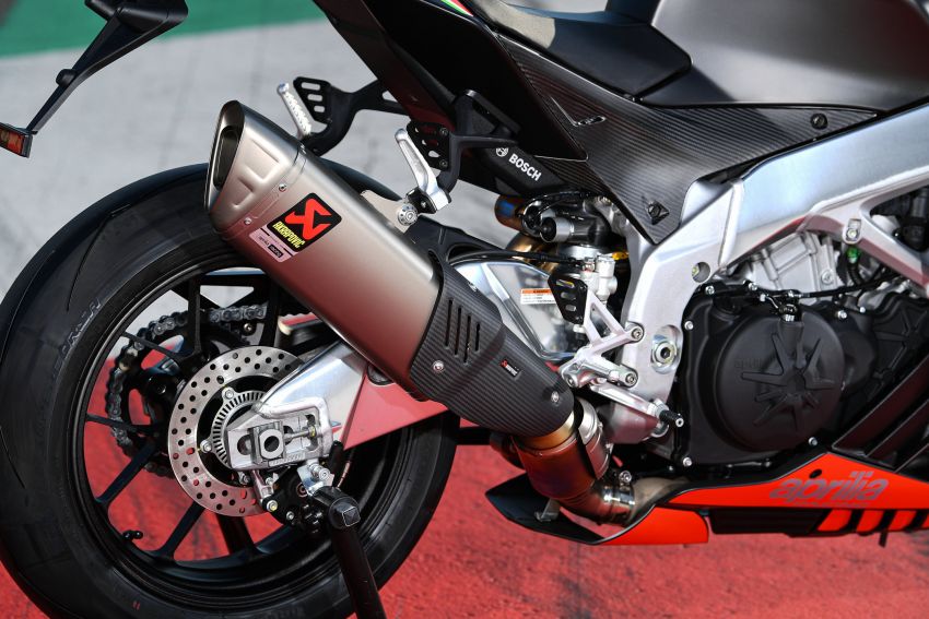 2020 Aprilia RSV4 1100 Factory and Tuono V4 1100 Factory in Malaysia, RM159,900 and RM121,000 Image #1216691