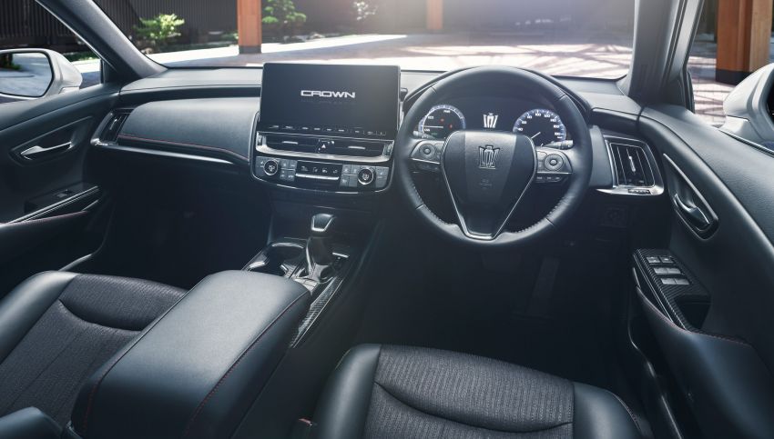 2021 Toyota Crown introduced in Japan with new kit 1202971