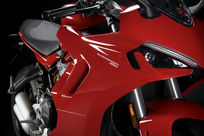 Ducati Supersport 2021 guna panel badan, lampu baru 1213323