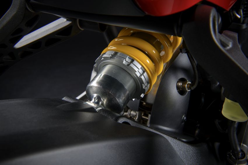 Ducati Supersport 2021 guna panel badan, lampu baru 1213285