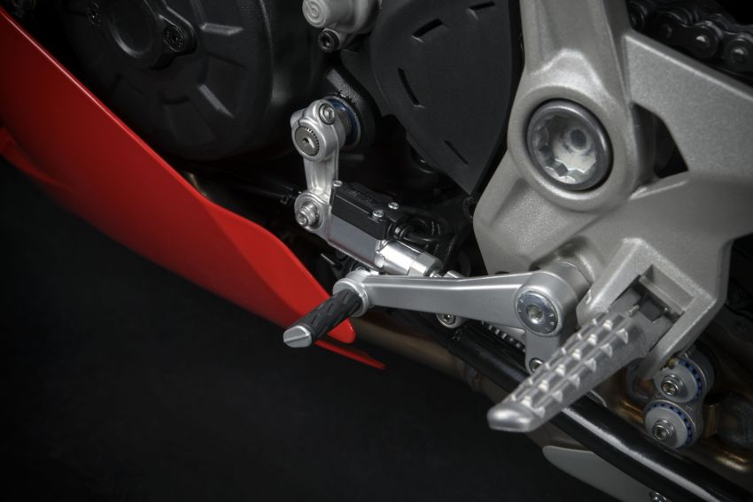 Ducati Supersport 2021 guna panel badan, lampu baru 1213345