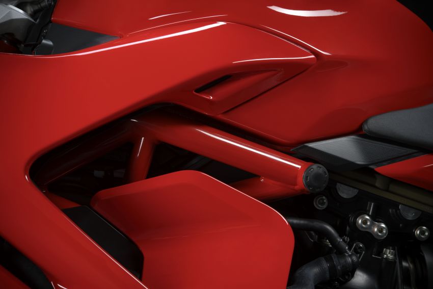 Ducati Supersport 2021 guna panel badan, lampu baru 1213344