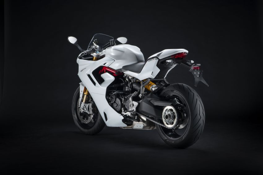 Ducati Supersport 2021 guna panel badan, lampu baru 1213392